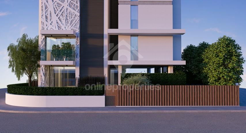 Own the view, own the floor.