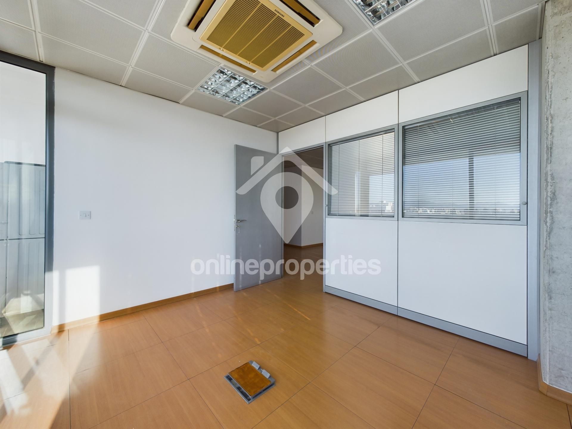 To change image, hover mouse over thumbnails below