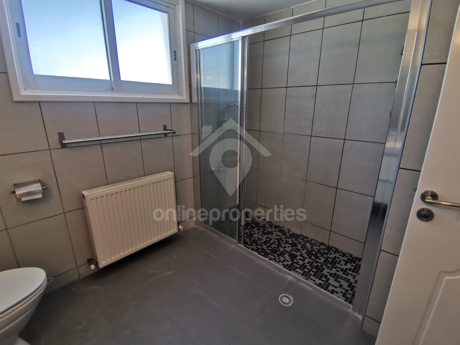 To change image, hover mouse over thumbnails below