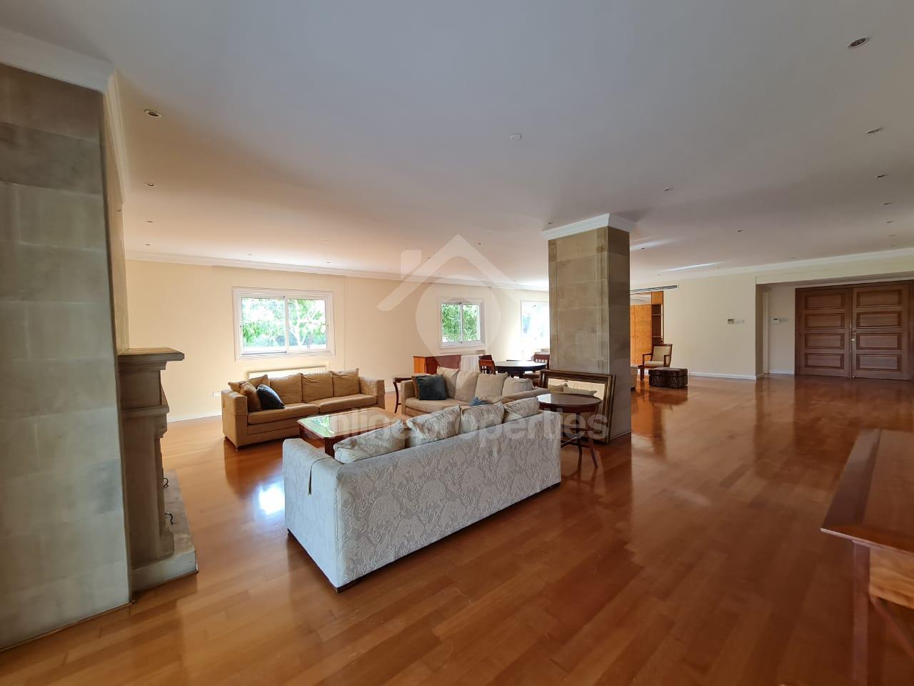 To change image, hover mouse over thumbnails below