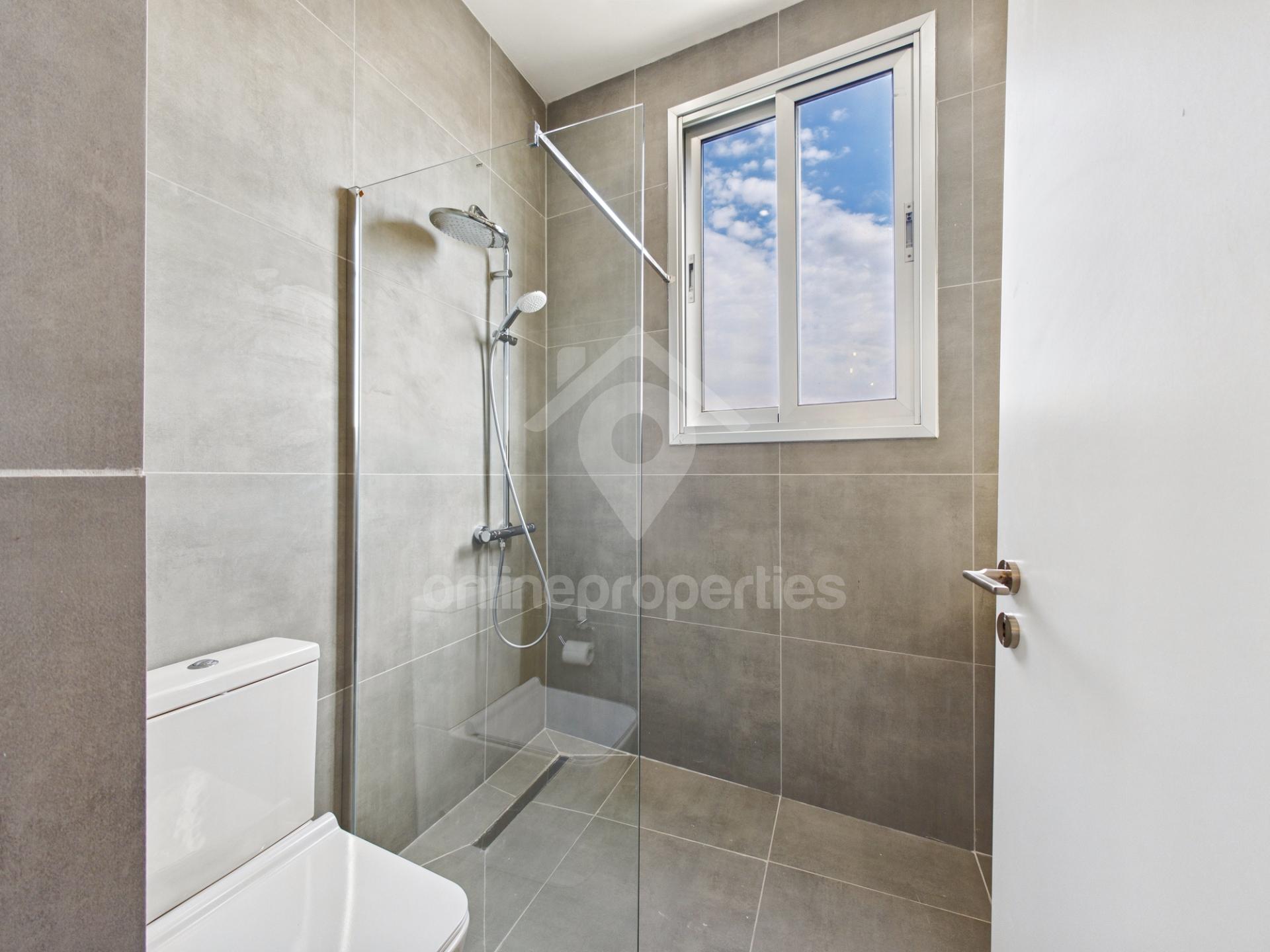 To change image, hover mouse over thumbnails below