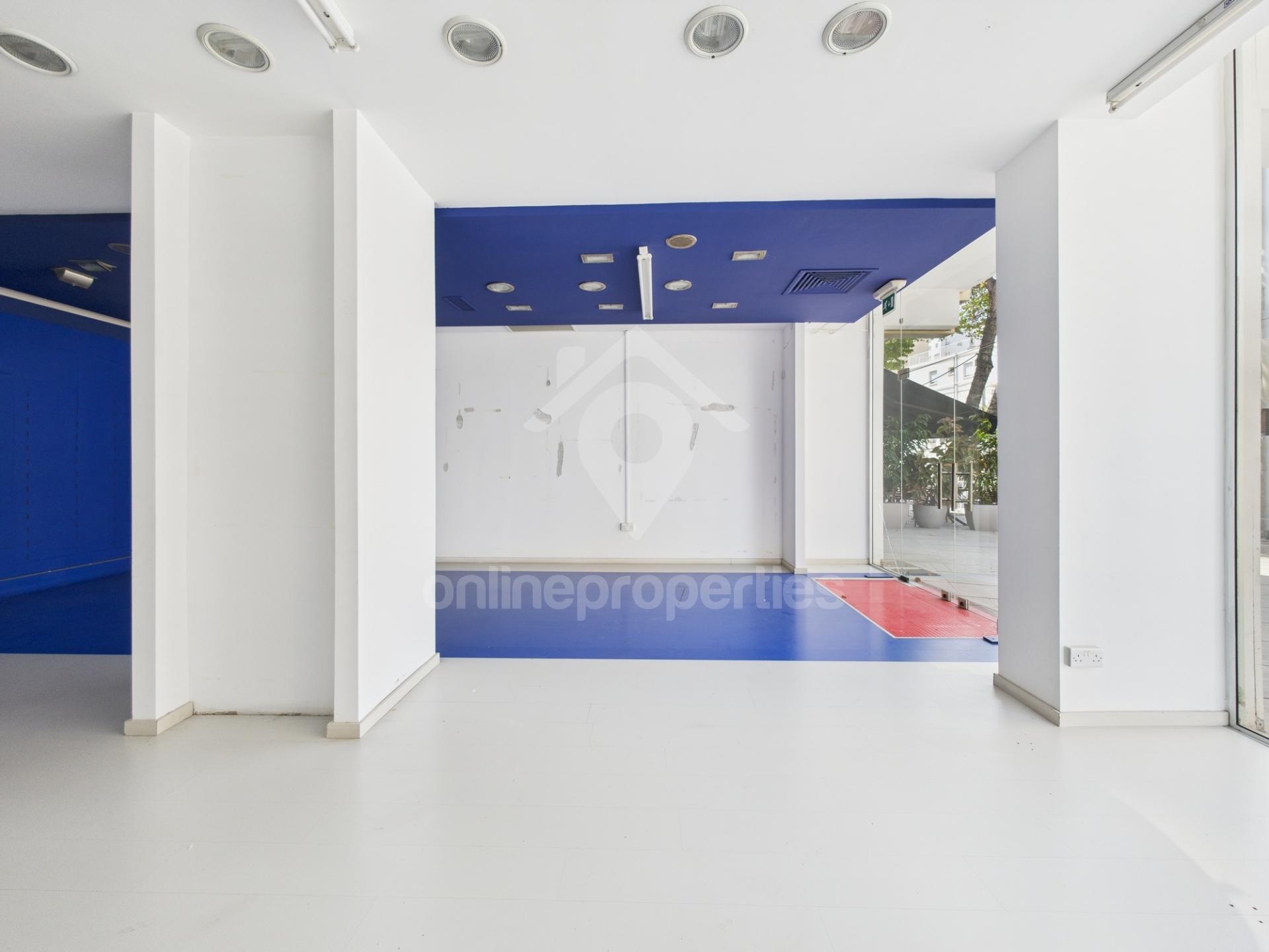 To change image, hover mouse over thumbnails below