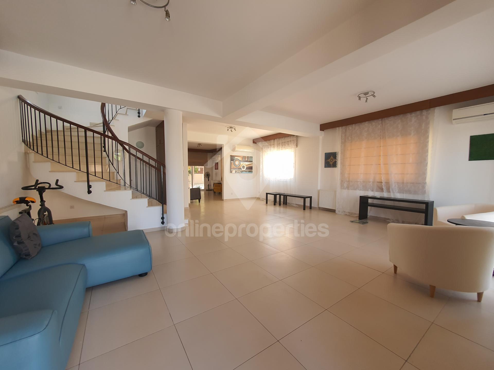 To change image, hover mouse over thumbnails below