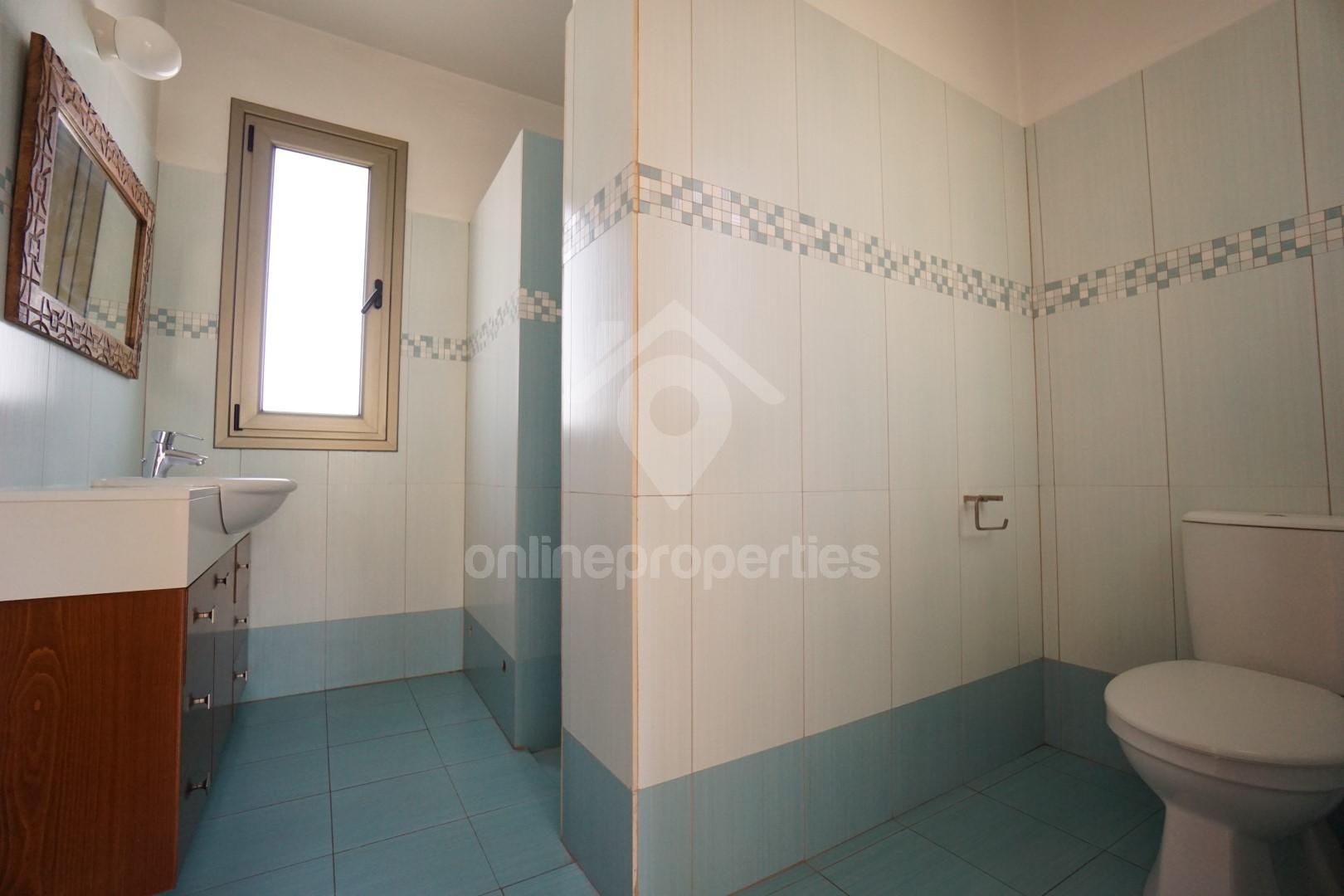 To change image, hover mouse over thumbnails below