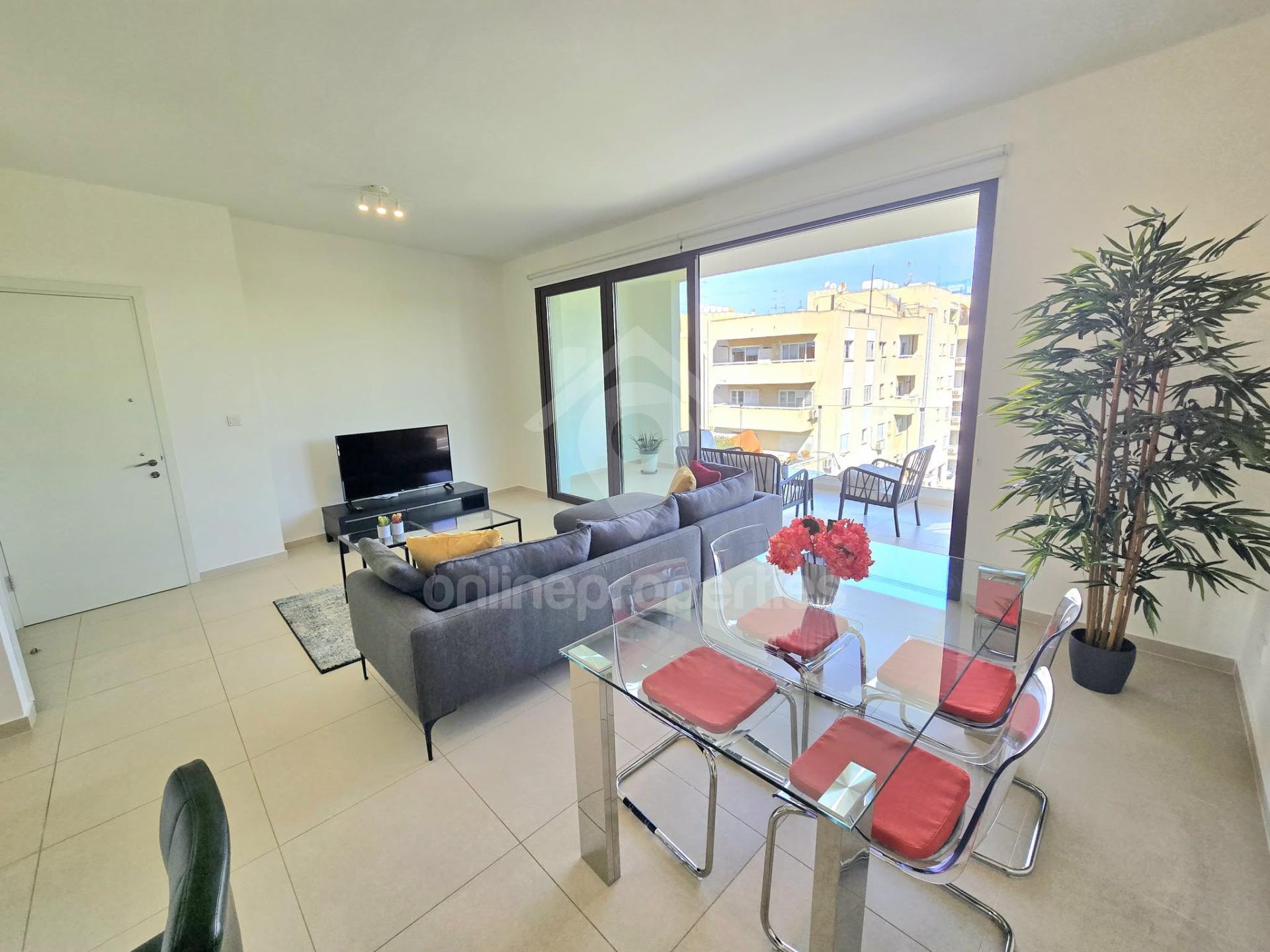 To change image, hover mouse over thumbnails below