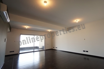 To change image, hover mouse over thumbnails below