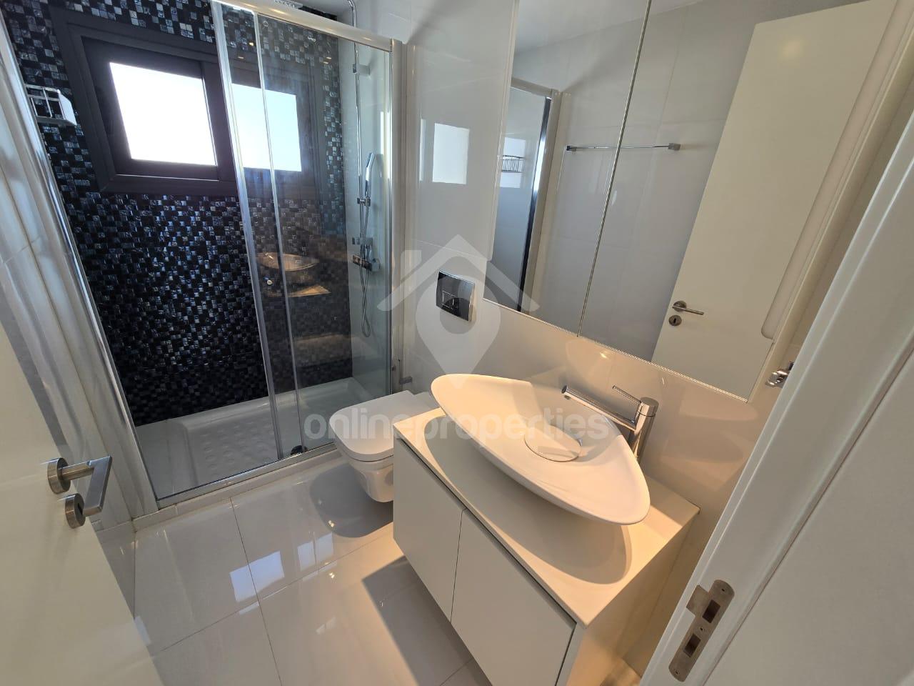 To change image, hover mouse over thumbnails below