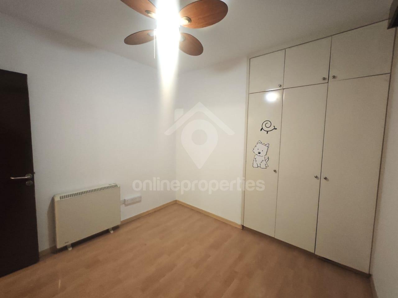 To change image, hover mouse over thumbnails below