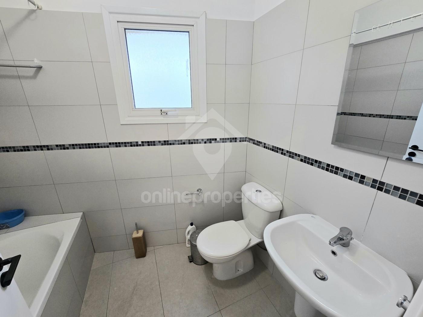 To change image, hover mouse over thumbnails below