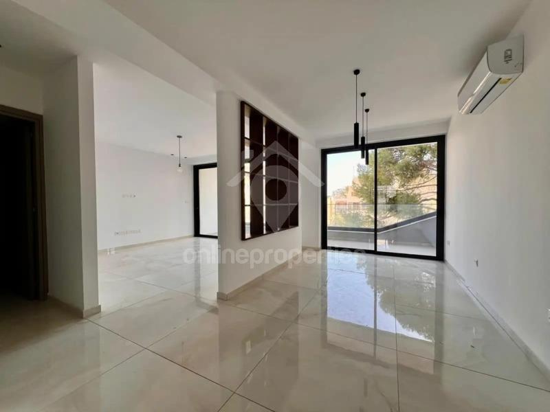 To change image, hover mouse over thumbnails below