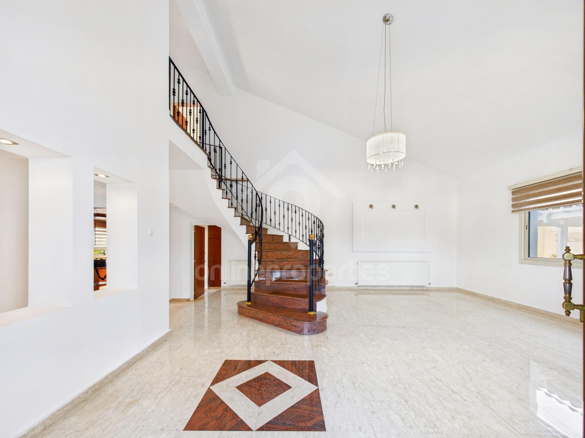 To change image, hover mouse over thumbnails below