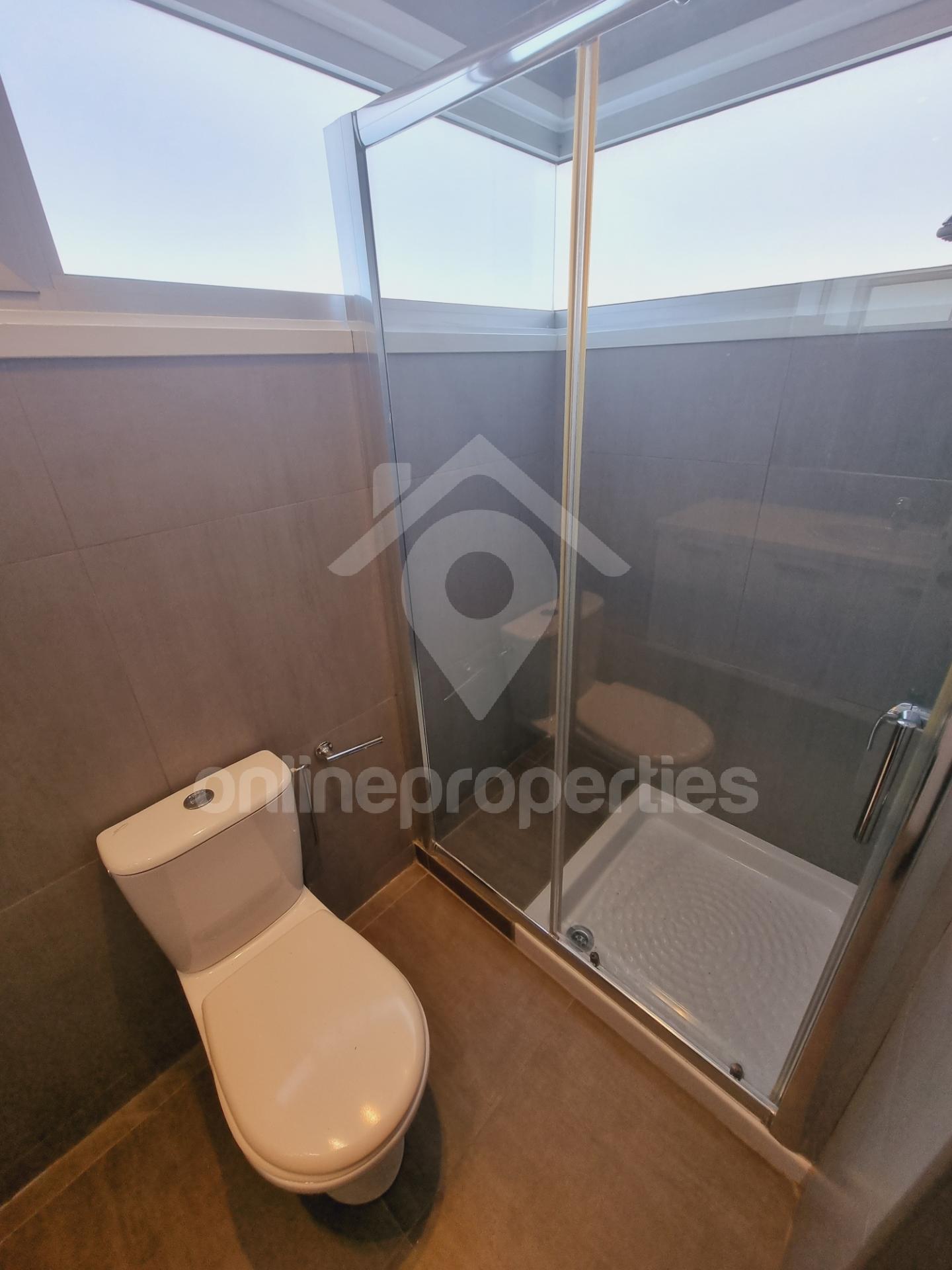 To change image, hover mouse over thumbnails below