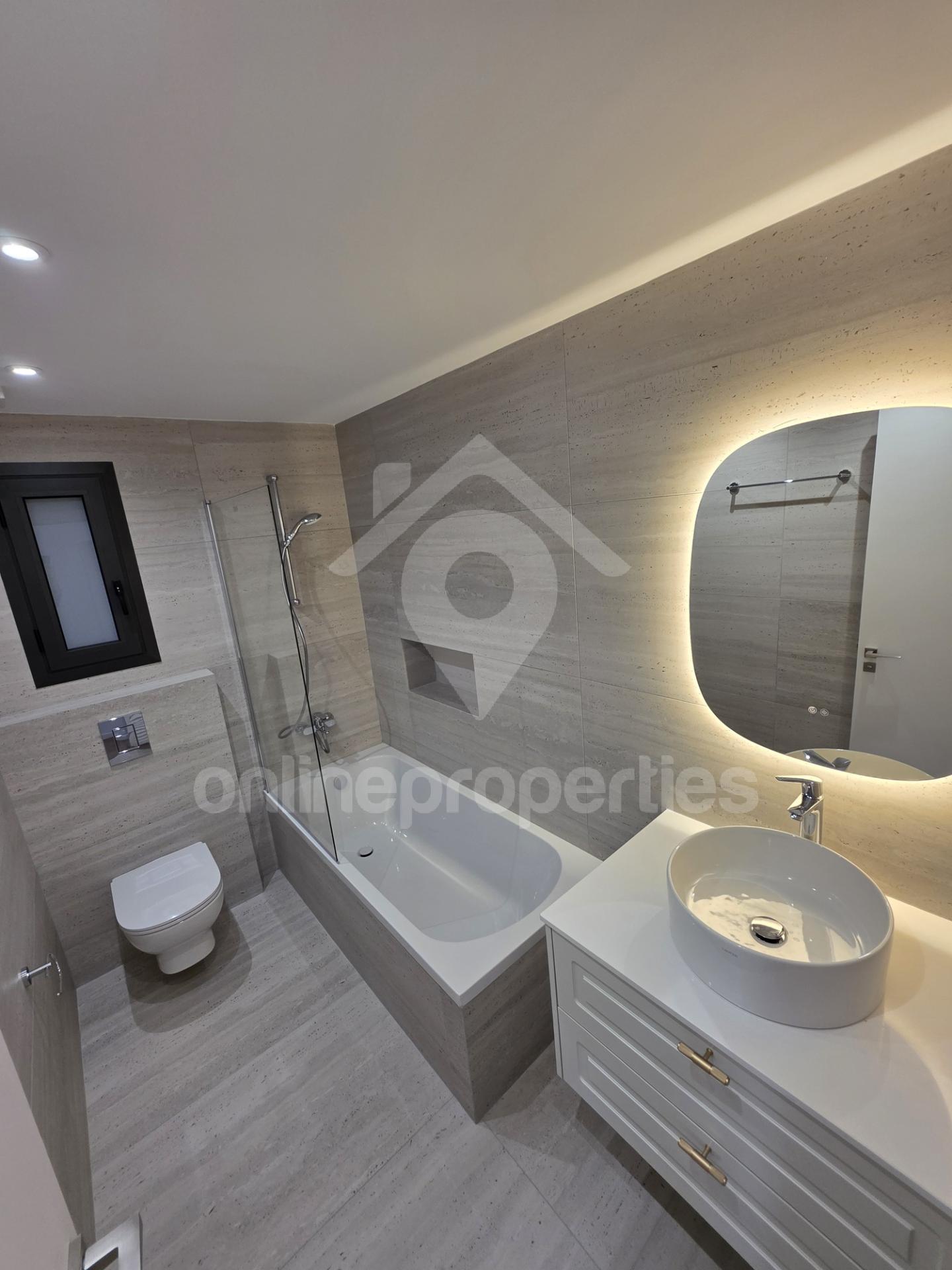 To change image, hover mouse over thumbnails below