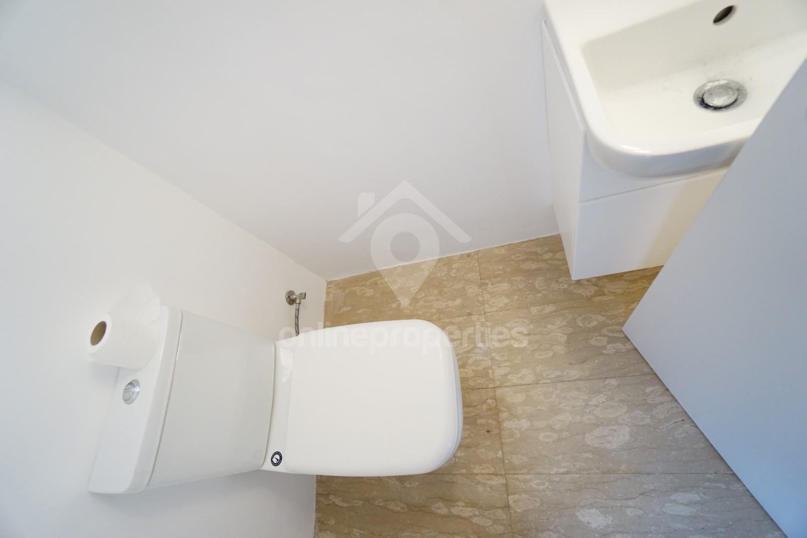 To change image, hover mouse over thumbnails below