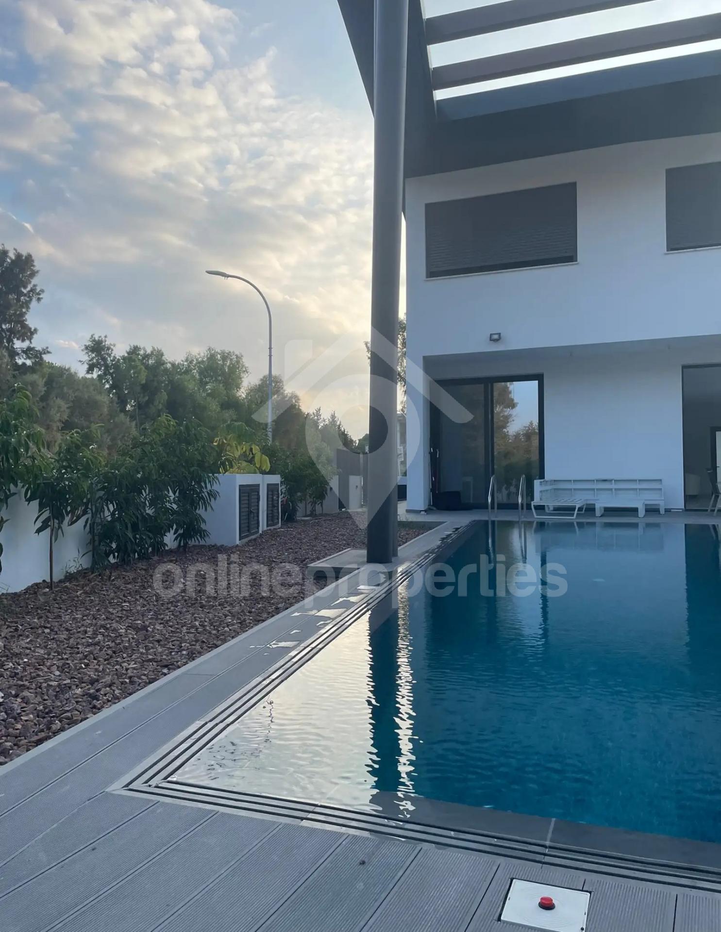 To change image, hover mouse over thumbnails below