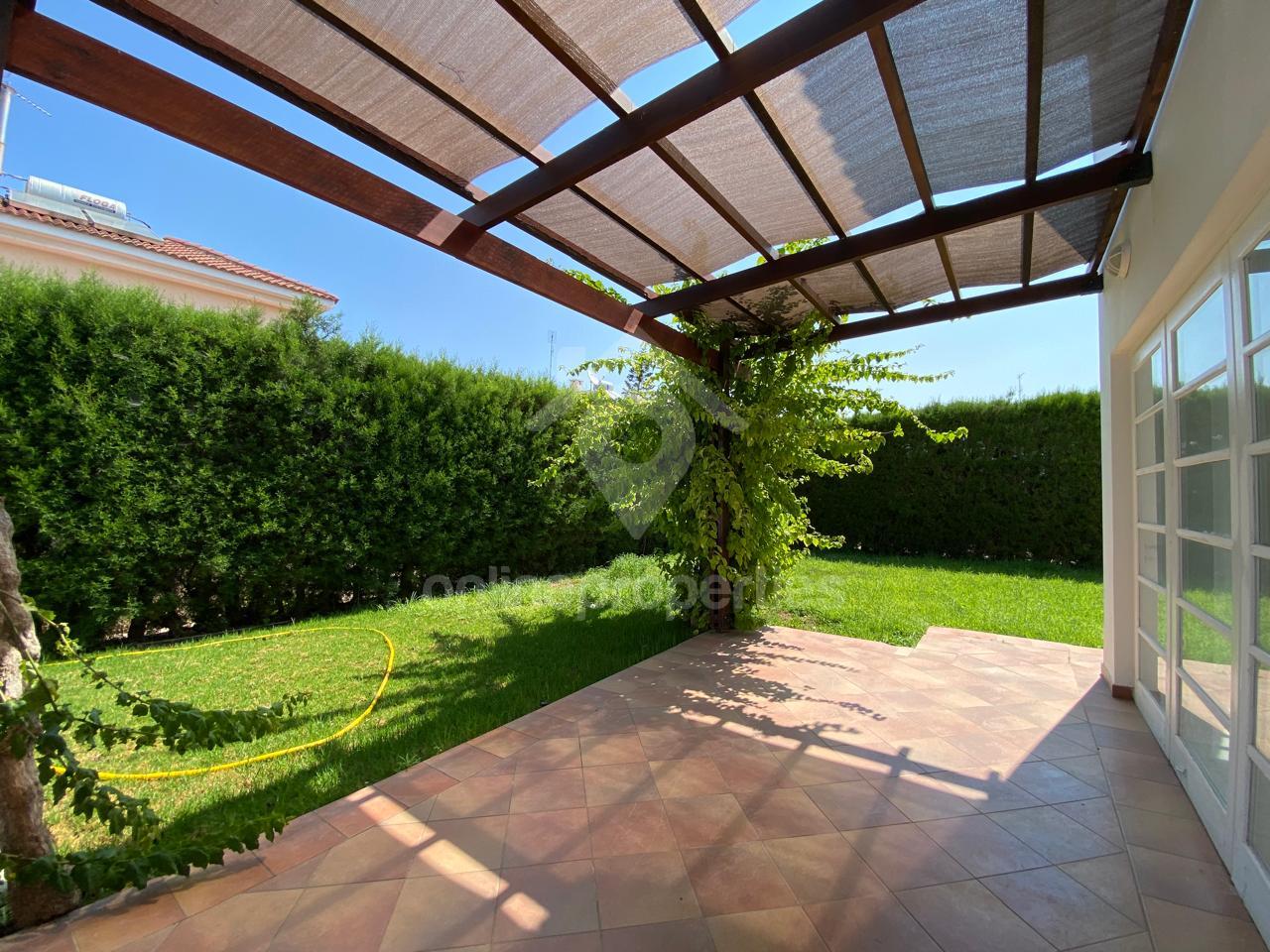 To change image, hover mouse over thumbnails below