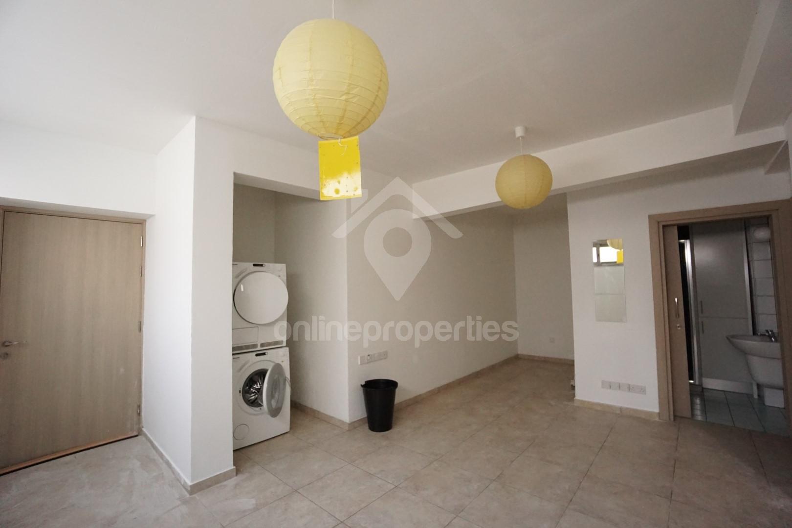 To change image, hover mouse over thumbnails below