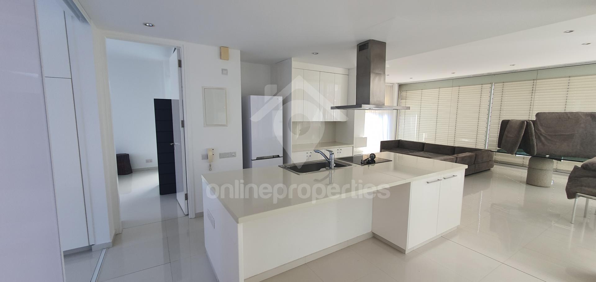 To change image, hover mouse over thumbnails below