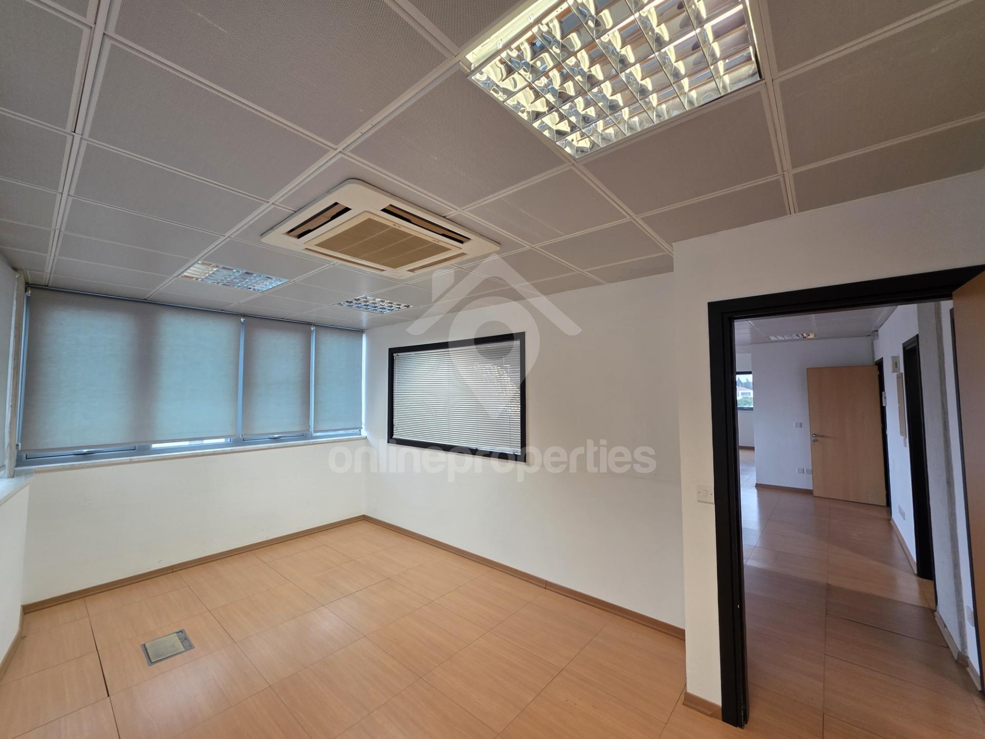 To change image, hover mouse over thumbnails below