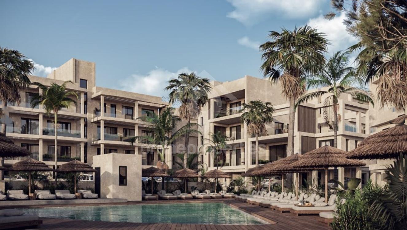 To change image, hover mouse over thumbnails below