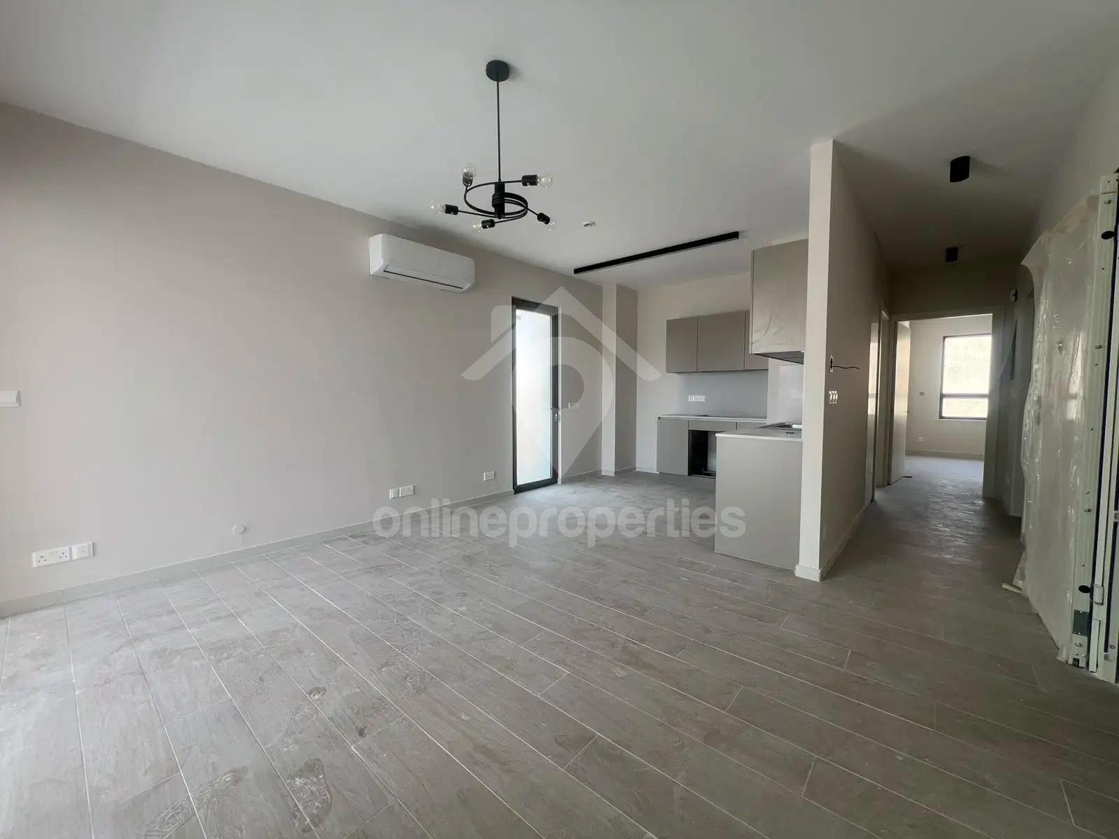 To change image, hover mouse over thumbnails below