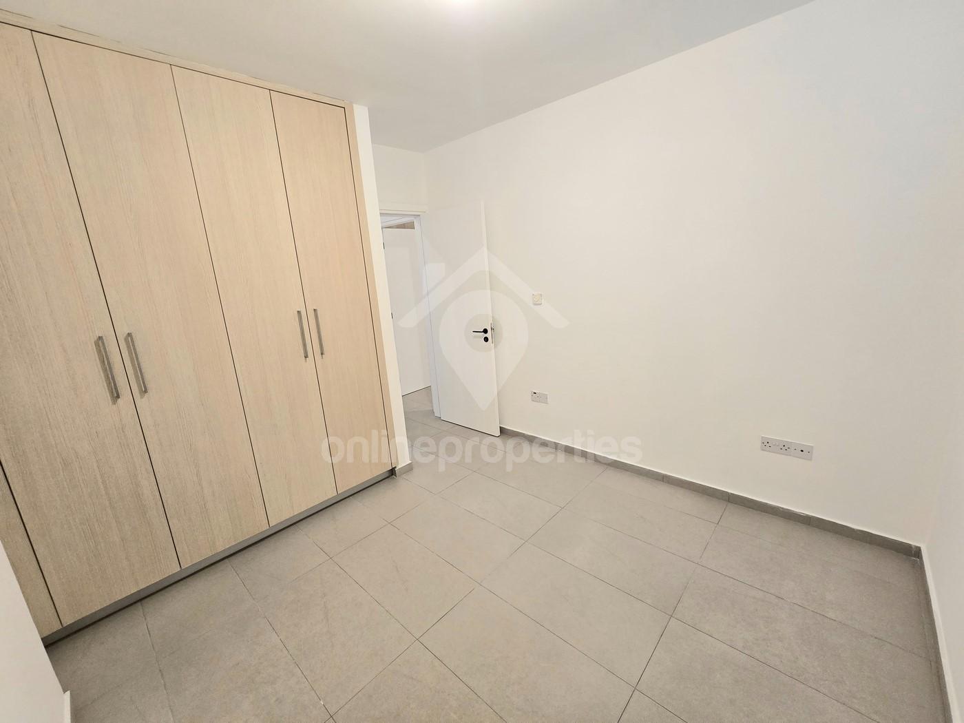 To change image, hover mouse over thumbnails below