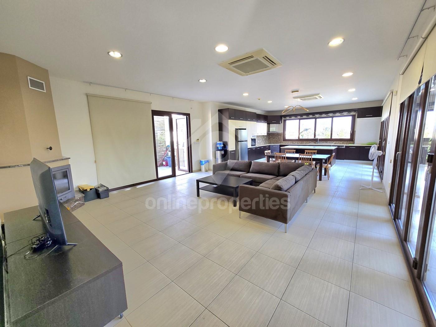 To change image, hover mouse over thumbnails below