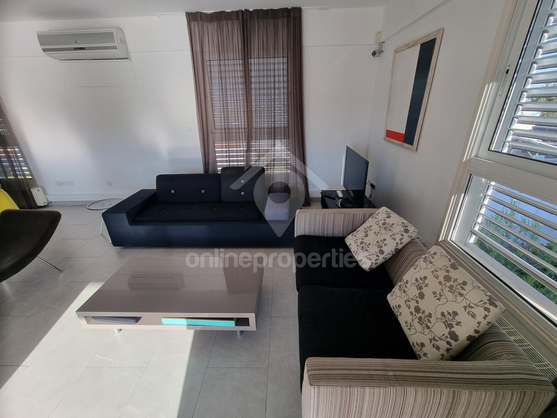 To change image, hover mouse over thumbnails below