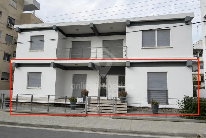 Spacious 190 sqm apartment/ house is set on the ground floor of a charming two-storey building in a highly convenient central location