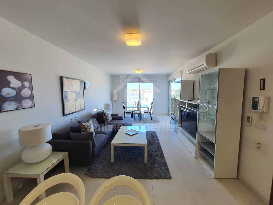 To change image, hover mouse over thumbnails below