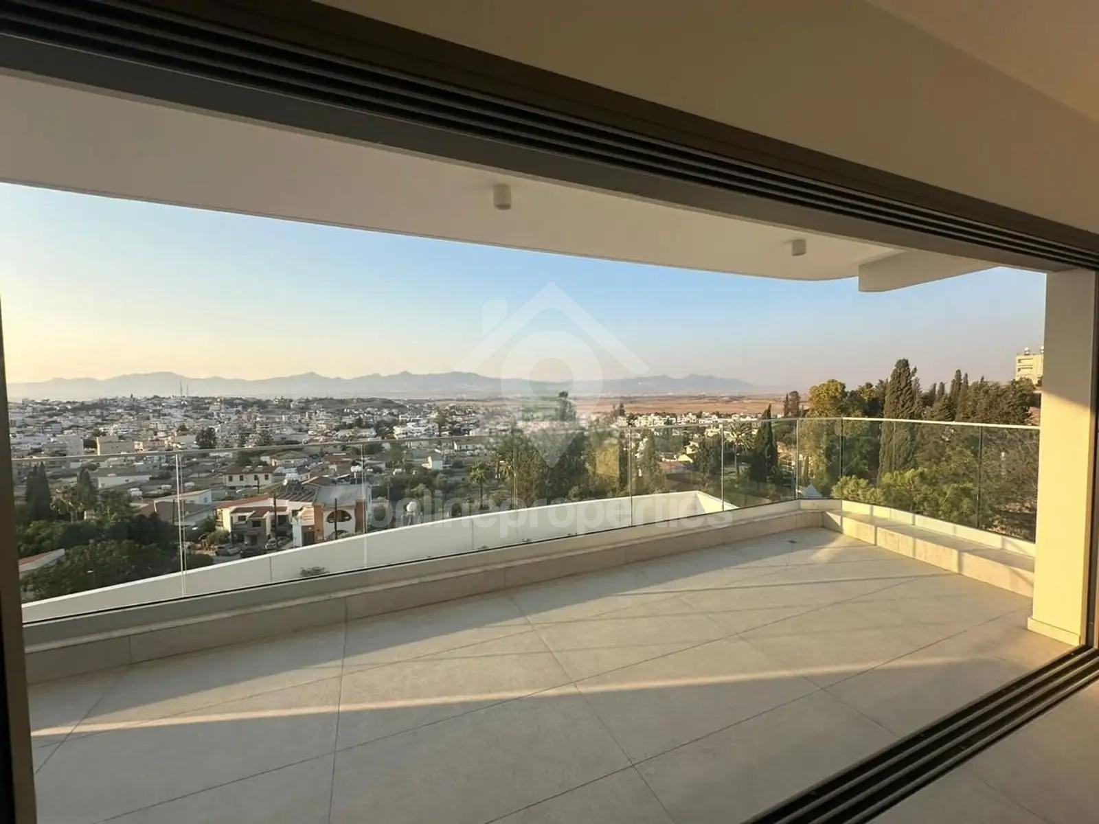 To change image, hover mouse over thumbnails below