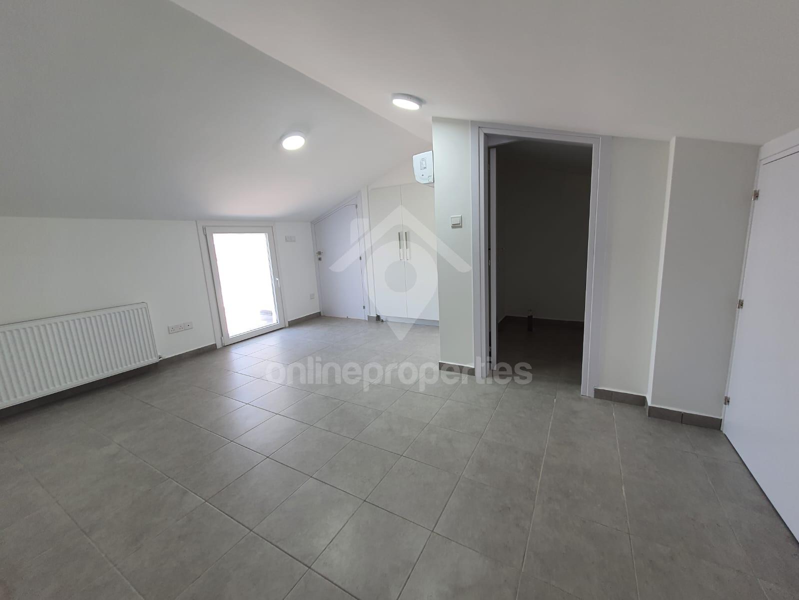 To change image, hover mouse over thumbnails below