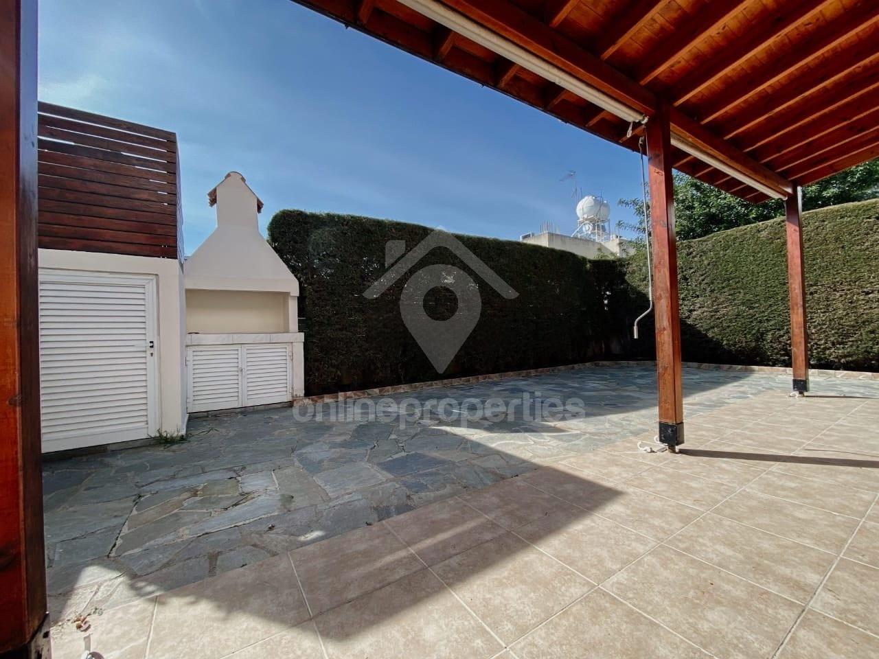 To change image, hover mouse over thumbnails below