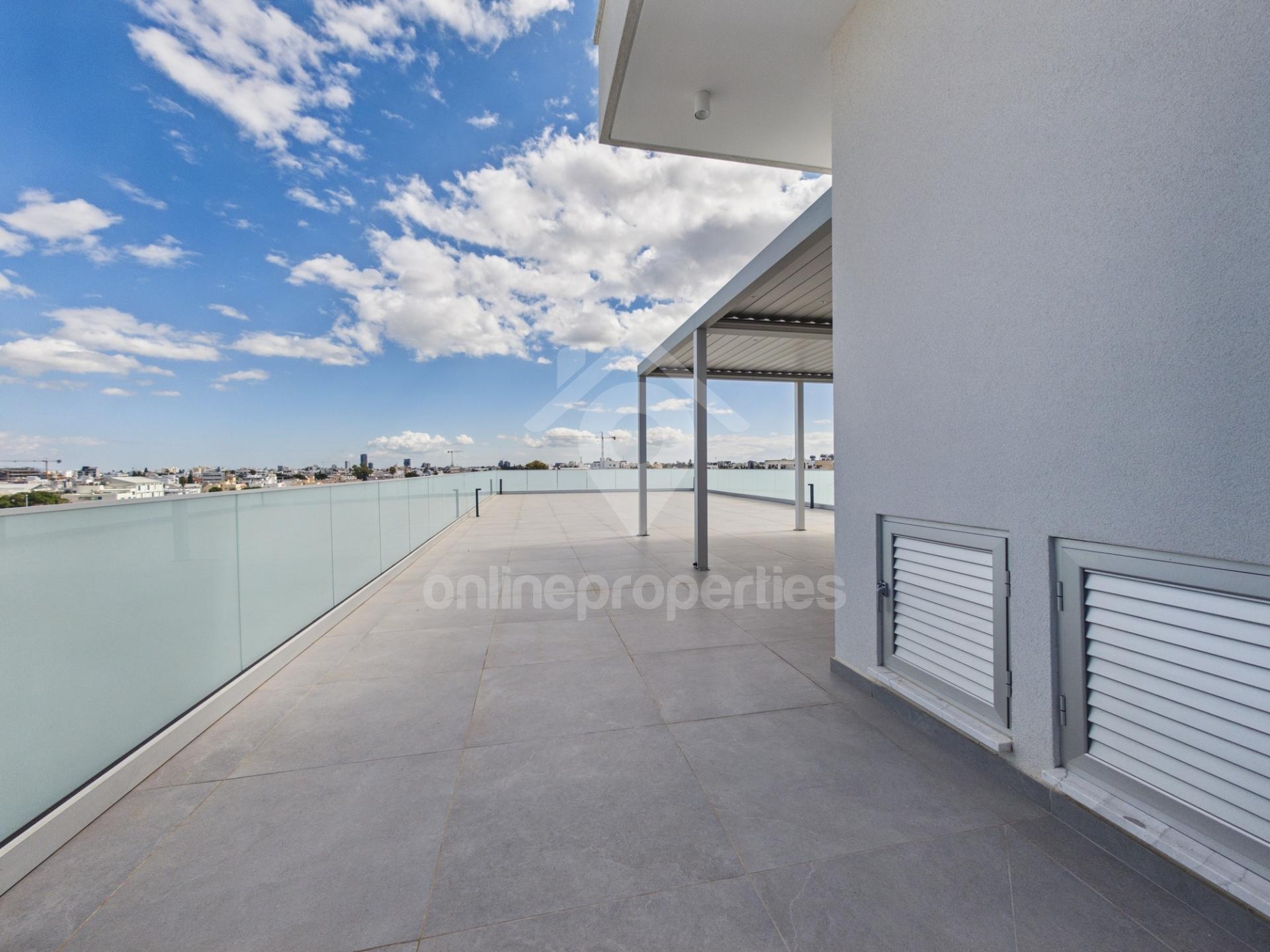 To change image, hover mouse over thumbnails below