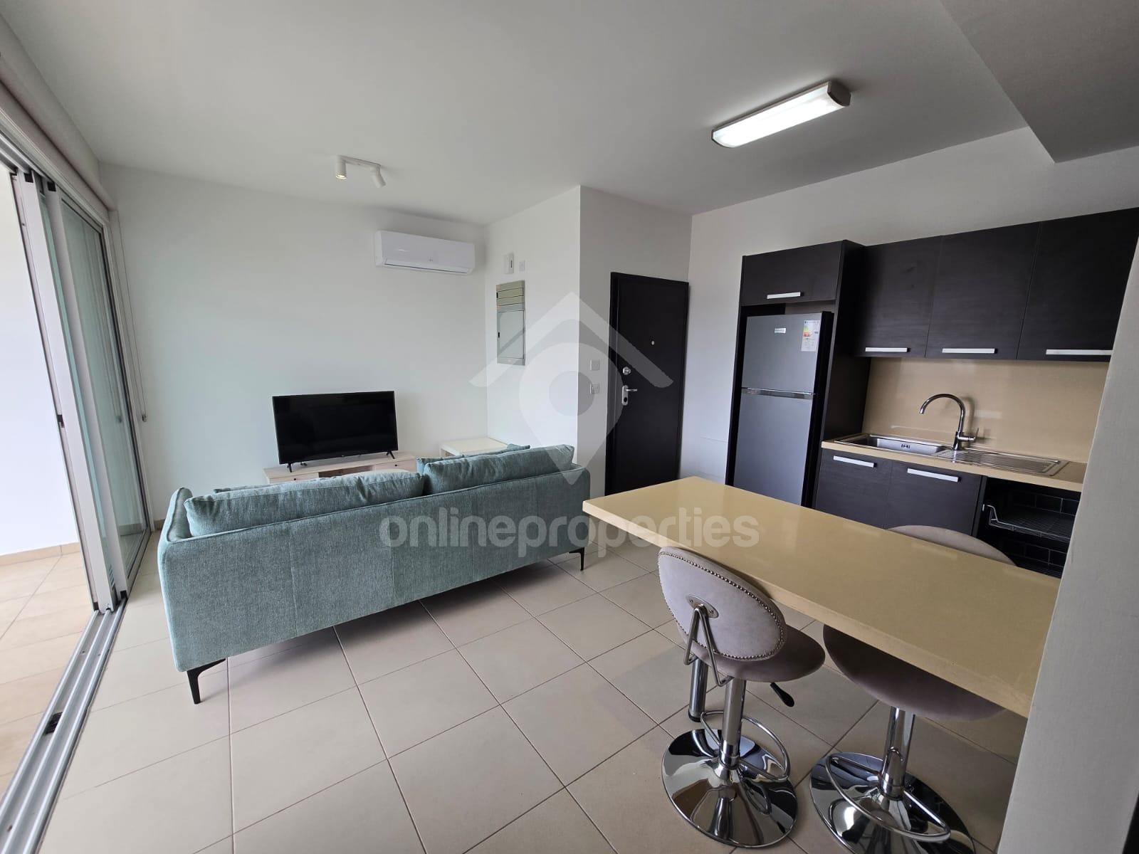 To change image, hover mouse over thumbnails below