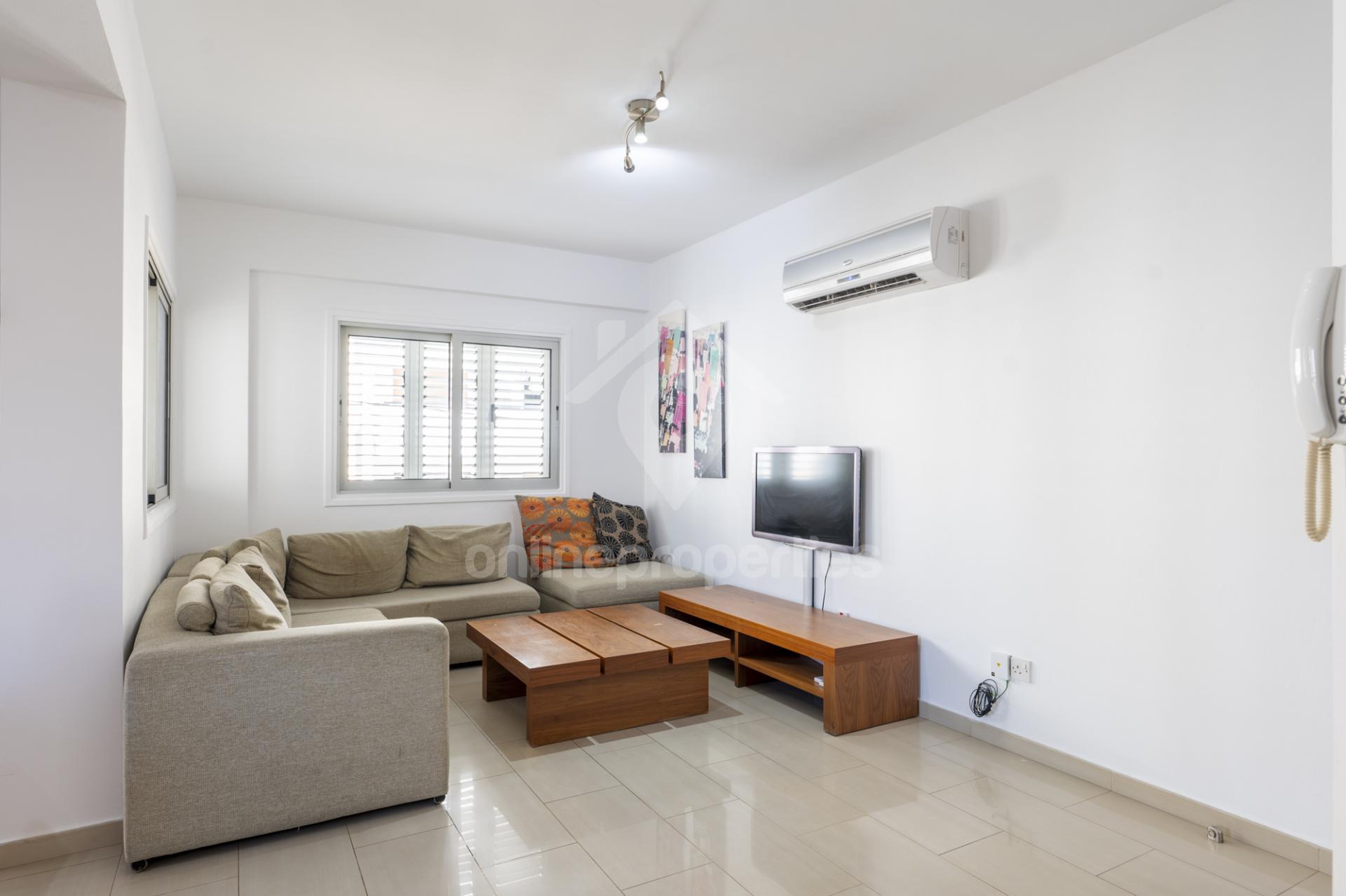 To change image, hover mouse over thumbnails below