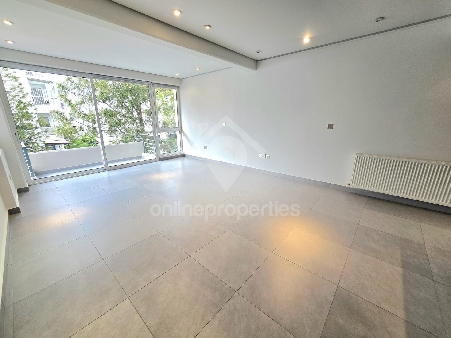 To change image, hover mouse over thumbnails below