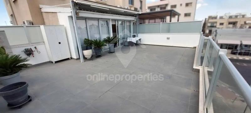 To change image, hover mouse over thumbnails below