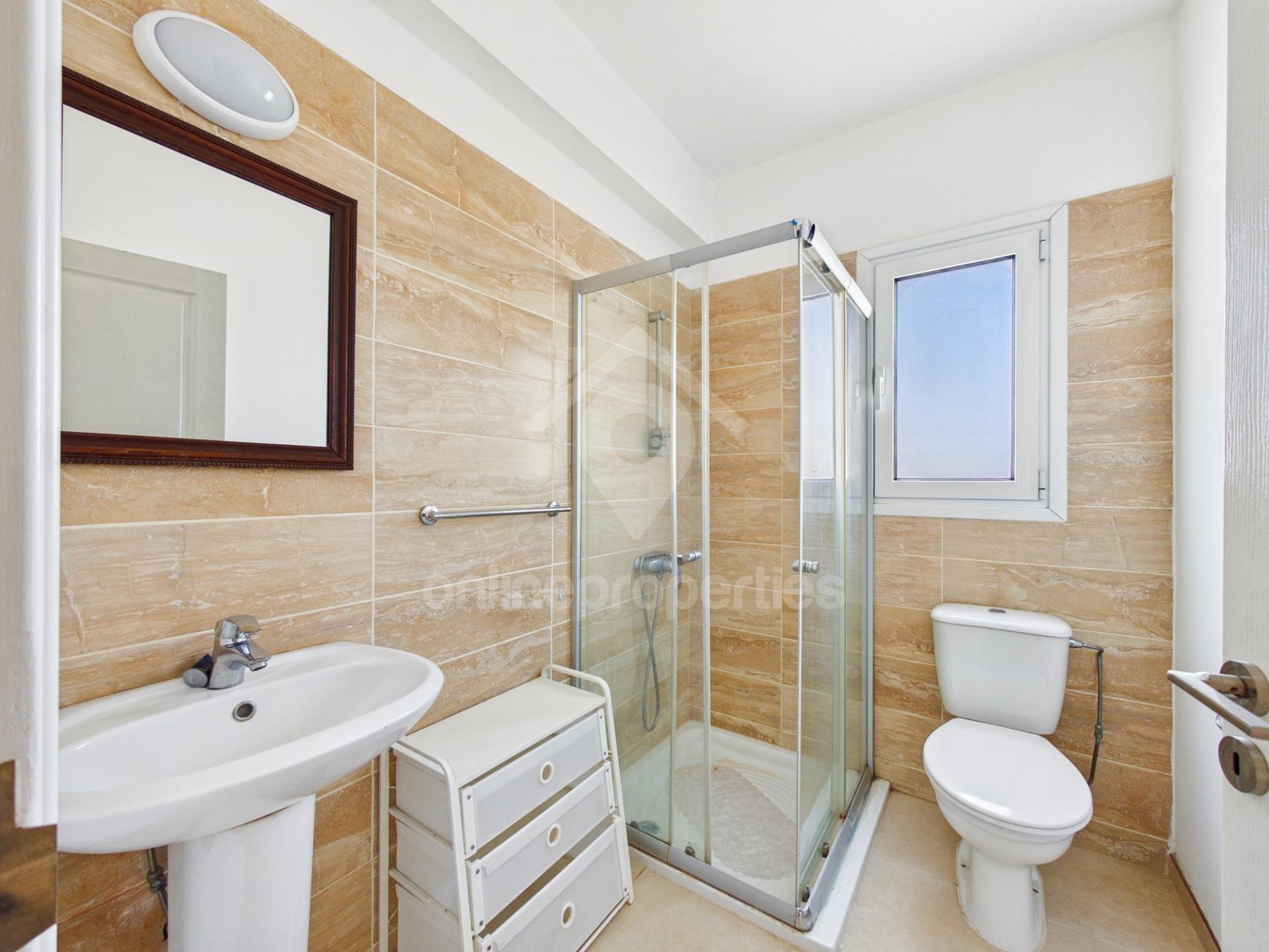 To change image, hover mouse over thumbnails below