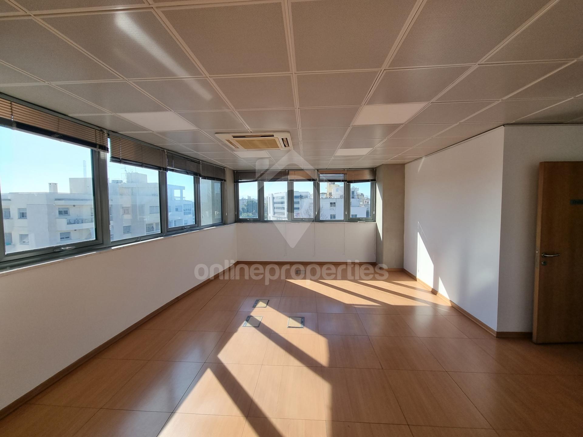 To change image, hover mouse over thumbnails below