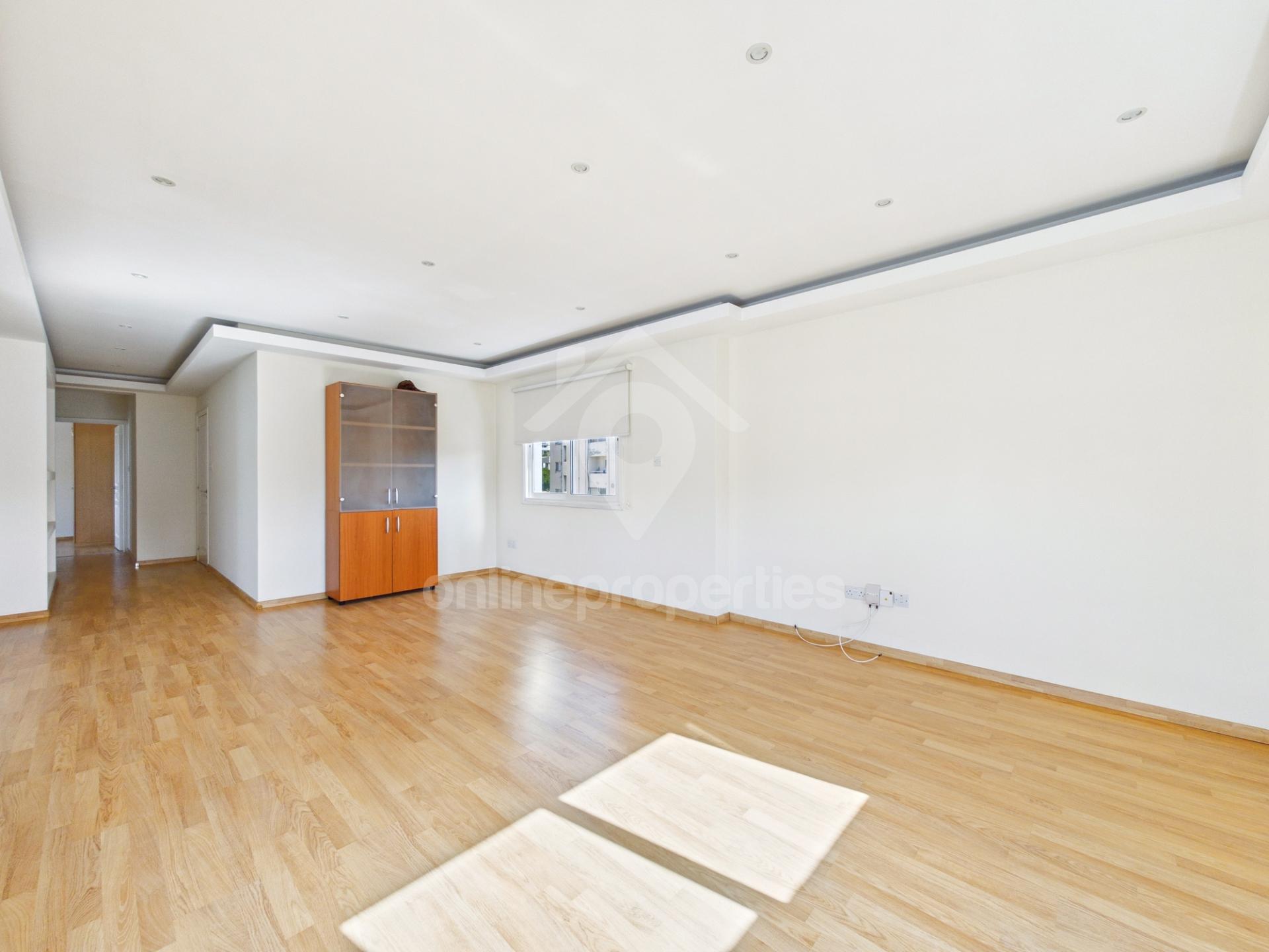 To change image, hover mouse over thumbnails below