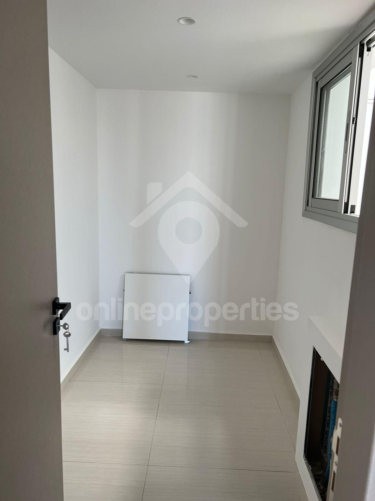 To change image, hover mouse over thumbnails below