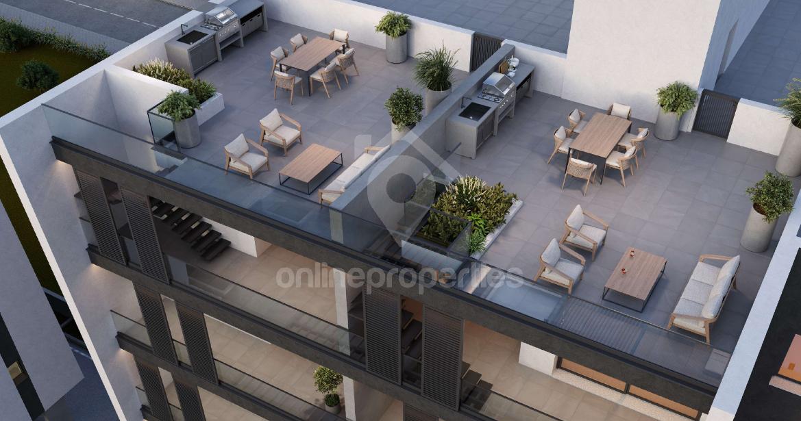 To change image, hover mouse over thumbnails below