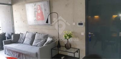 To change image, hover mouse over thumbnails below