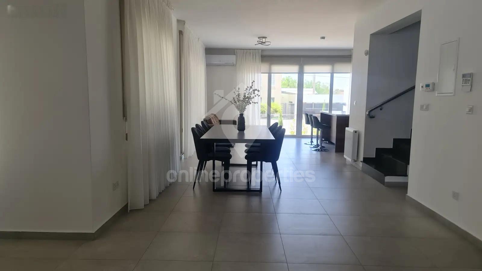 To change image, hover mouse over thumbnails below