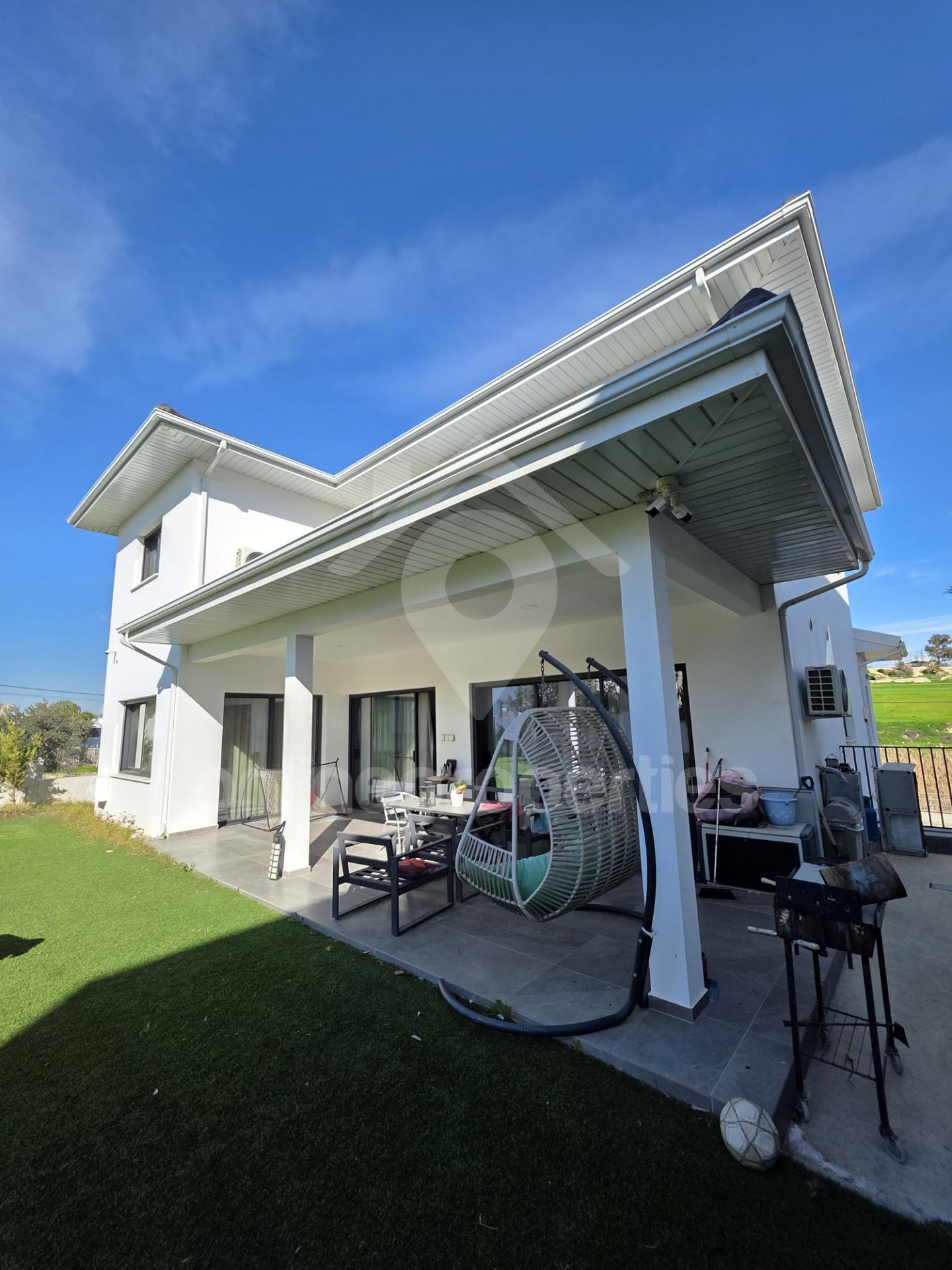 To change image, hover mouse over thumbnails below