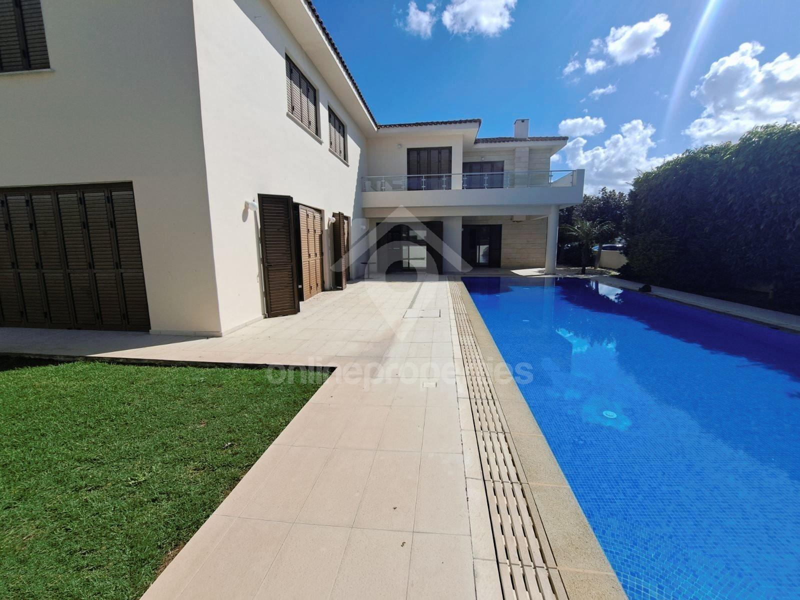 To change image, hover mouse over thumbnails below