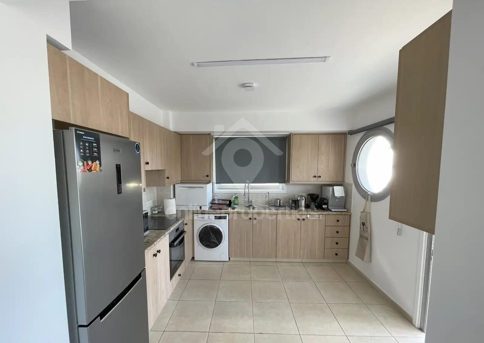 To change image, hover mouse over thumbnails below