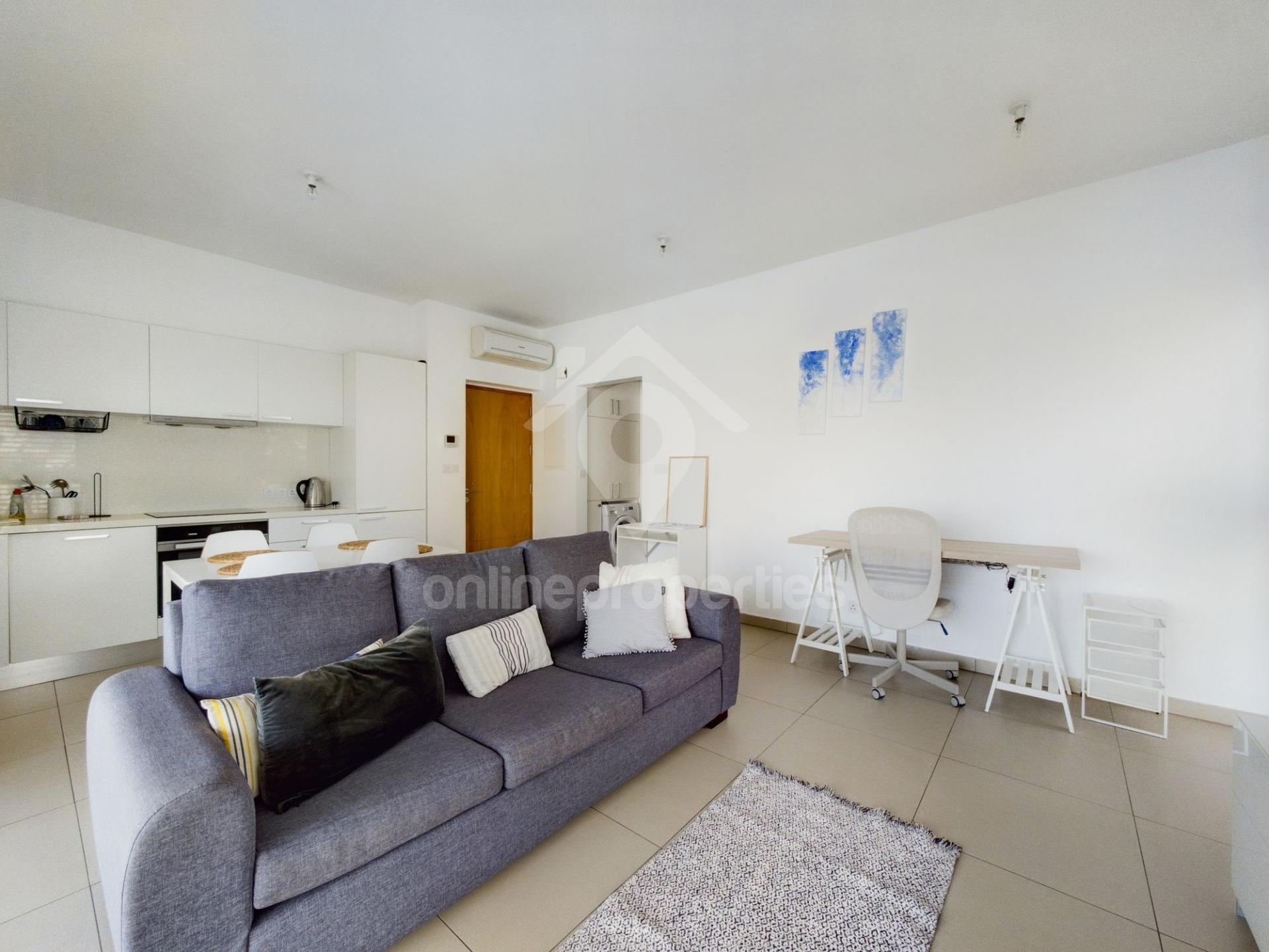 To change image, hover mouse over thumbnails below