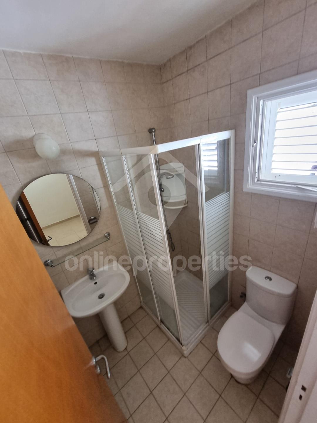 To change image, hover mouse over thumbnails below